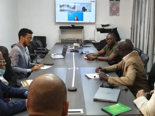 بعثة من المركز الدولي للتعاون في البحث الزراعي من أجل التنمية  لدعم ومواكبة الفاعلين الوطنيين في استيعاب أداة ميزان الأعلاف   بقيادة الدكتور أسوما محمد حبيبُ، الباحث في مركز CIRAD، تأتي هذه البعثة في إطار دعم ومواكبة الفاعلين الوطنيين في استيعاب واستخدام أداة FBS. كما تندرج ضمن مشروع الدعم الفني الذي تقدمه منظمة الأغذية والزراعة للأمم المتحدة (الفاو) إلى اللجنة الدائمة المشتركة لمكافحة آثار الجفاف في الساحل (CILSS).  تُعد أداة Feed Balance Sheet (FBS)، التي طورتها الفاو وCIRAD بشكل مشترك، أداةً أساسية لتقيي